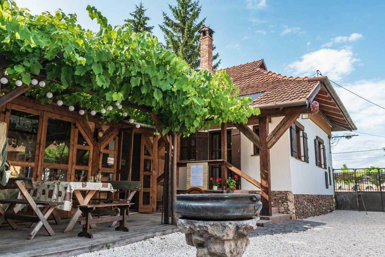 Pajta Apartman Eger Exterior photo
